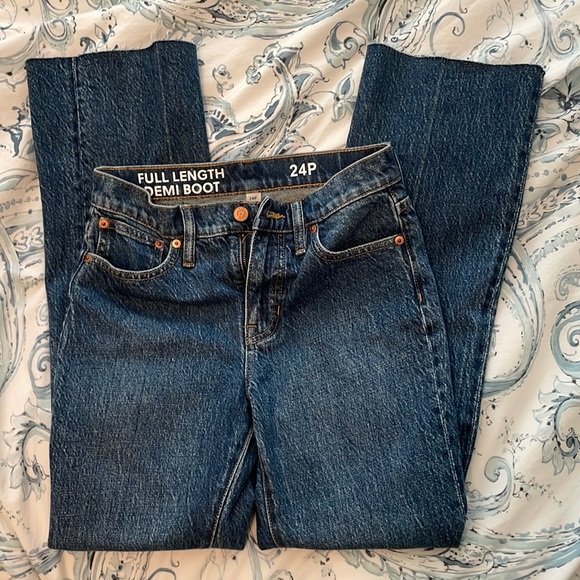 J. Crew Full Length Demi Boot Jean in Kamari Wash BF570. New without tags. - Picture 2 of 4